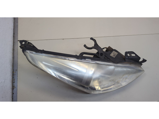 Фара передняя  Peugeot 3008 2009-2016 правая 