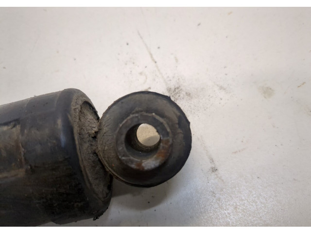 Стойка амортизатора  Jeep Grand Cherokee 1999-2003      