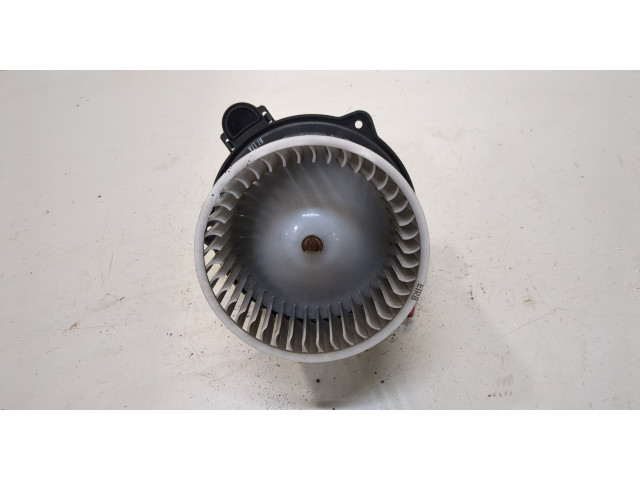 Моторчик печки KIA Ceed 2007-2012