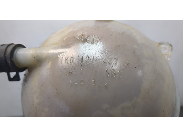 Бачок расширительный  Seat Leon 2 2005-2009 1k011407   2  1.9
