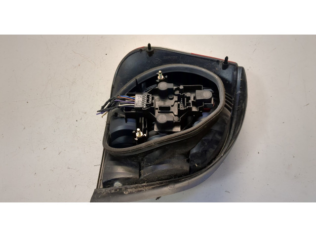 Задний фонарь