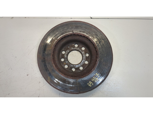 Диск тормозной Mazda CX-3 2014- передний