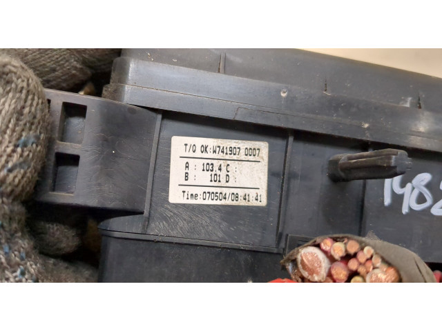 Блок предохранителей  Hyundai Coupe (Tiburon) 2002-2009         