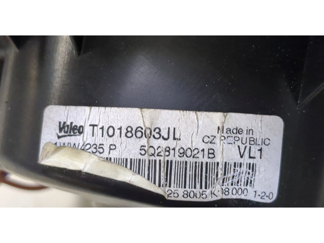 Моторчик печки  Skoda Octavia (A7) 2017-2021 5Q2819021B    5Q2819021B   