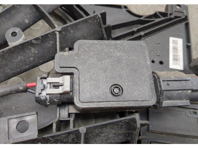 Вентилятор радиатора  Jaguar XE 2015-2025           