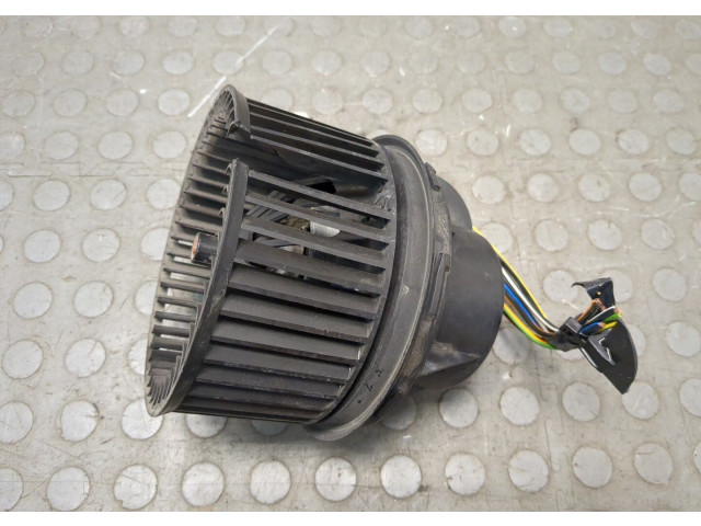 Моторчик печки  Ford Focus 2 2005-2008 1379568, 3M5H18456EC      1379568, 3M5H18456EC   