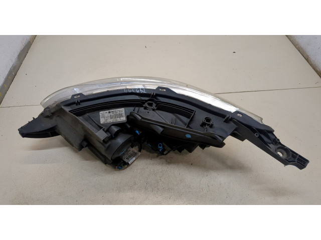 Фара передняя Peugeot 2008 2013-2016 правая