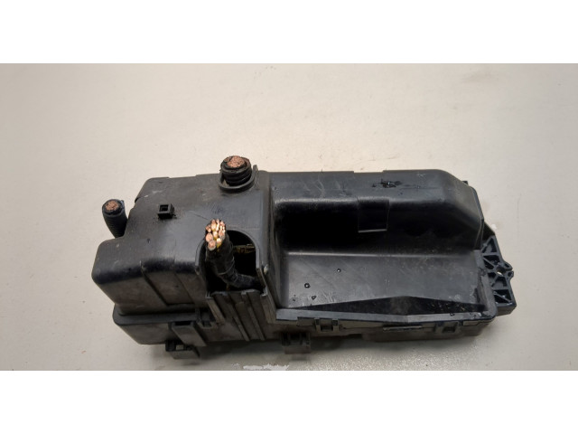 Блок предохранителей Honda Ridgeline 2005-2014