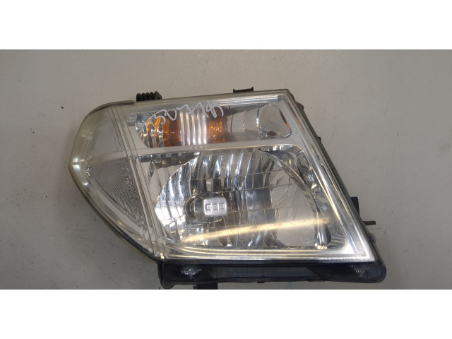 Фара передняя Nissan Pathfinder 2004-2014 правая