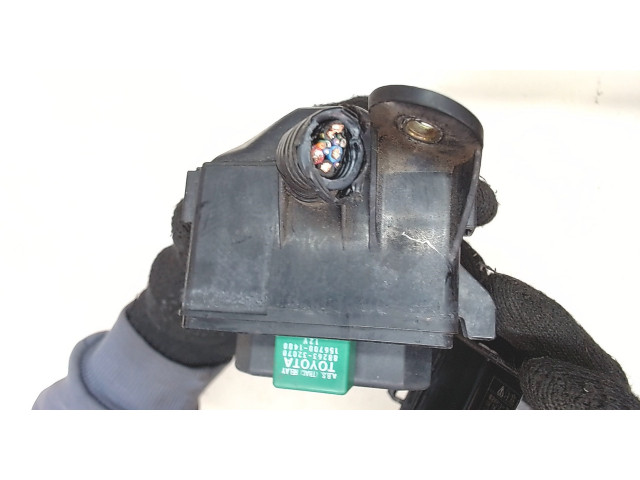 Блок реле Lexus LS430 UCF30 2000-2006 8266250090 4.3