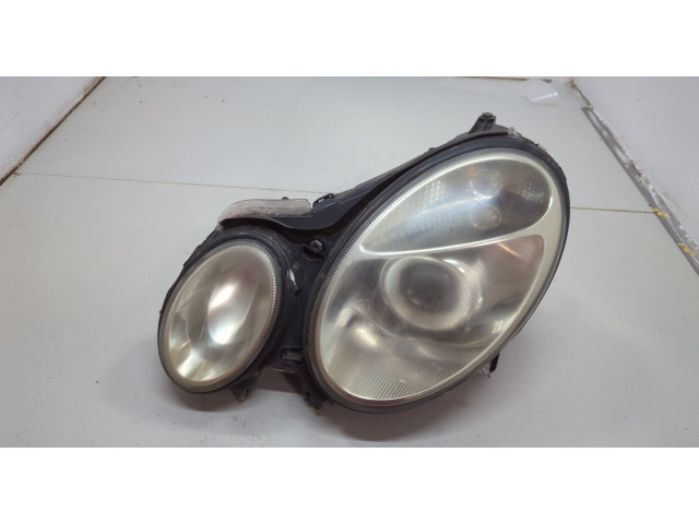 Фара передняя Mercedes E W211 2002-2009 левая