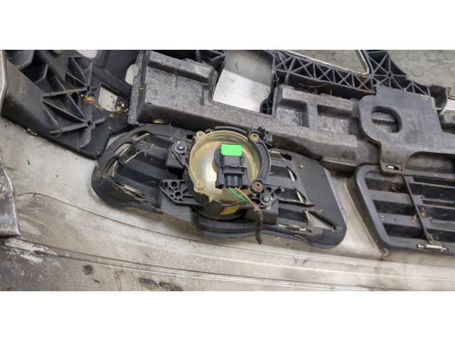 Бампер  Mercedes C W204 2006-2015 передний   A20488500259999