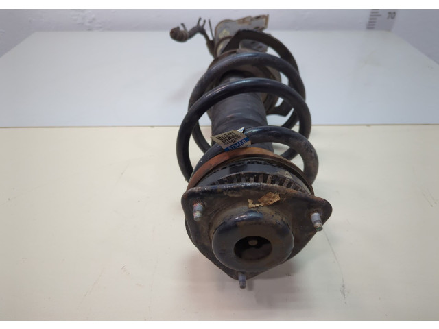 Стойка амортизатора  Chrysler Pacifica 2016-2020 68248726AD     