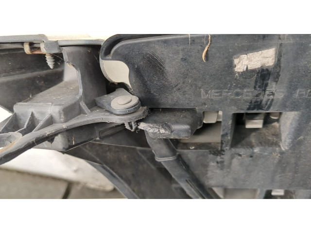 Решетка радиатора  Mercedes GL X164 2006-2012          