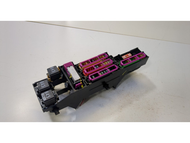 Блок предохранителей  Audi A6 (C7) 2011-2014         