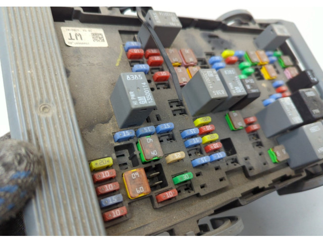 Блок предохранителей Chevrolet Tahoe 2006-2014