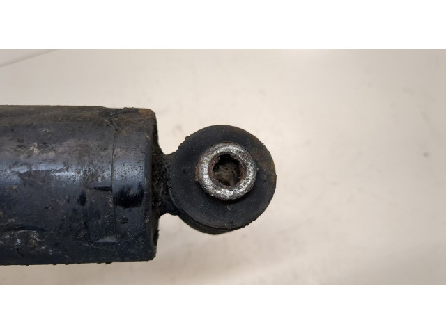 Стойка амортизатора  Volkswagen Transporter 4 1991-2003      