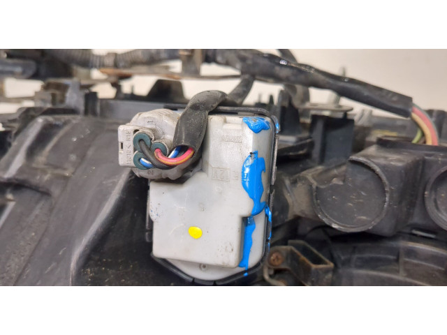 Фара передняя  Lexus IS 2005-2013 правая 