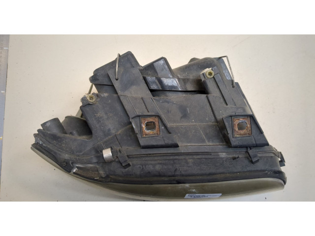 Фара передняя Audi A6 (C5) 1997-2005 правая