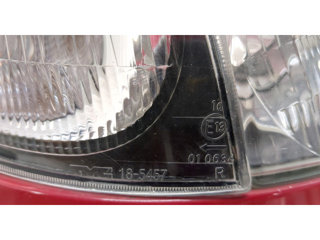 Фара передняя Toyota Avensis 1 1997-2003 правая