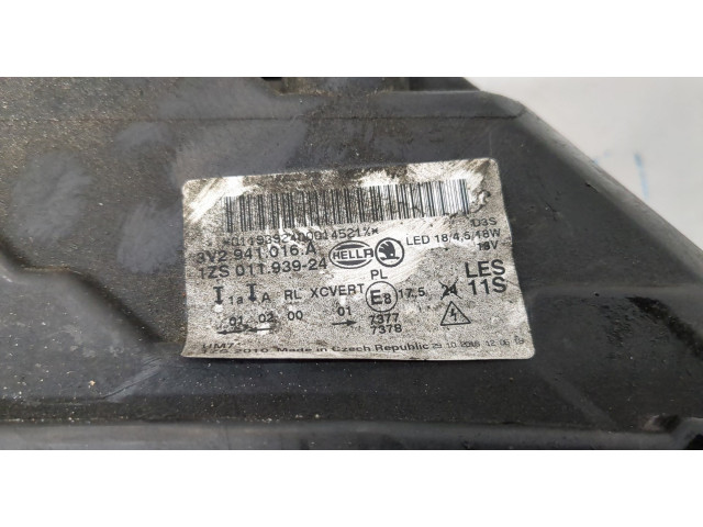 Фара передняя Skoda SuperB 2015-2025 правая