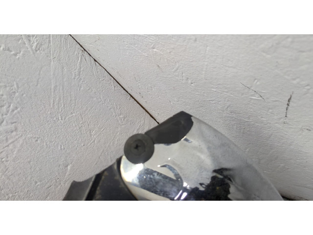 Решетка радиатора Mitsubishi Montero Sport / Pajero Sport 1996-2008 MR478595