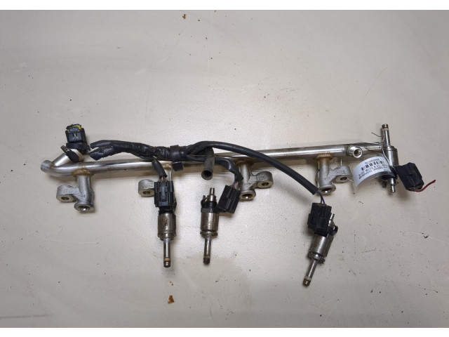 Форсунка топливная  Mazda CX-9 2016-    01010054803     