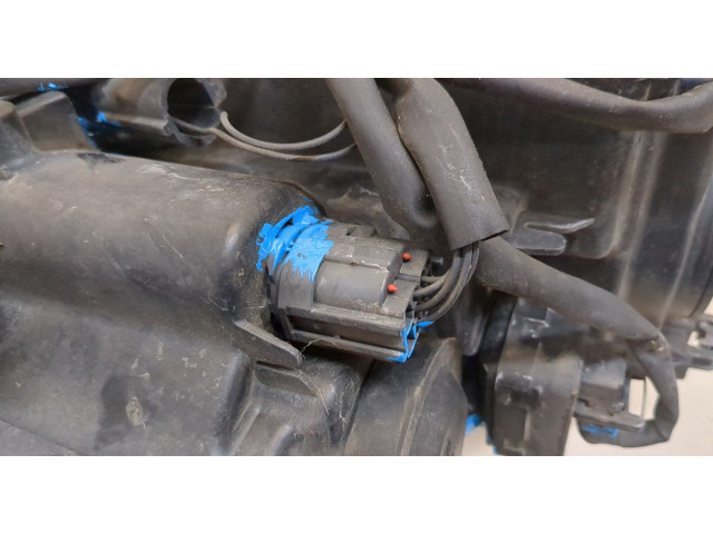 Фара передняя  Volvo XC90 2002-2014 левая 