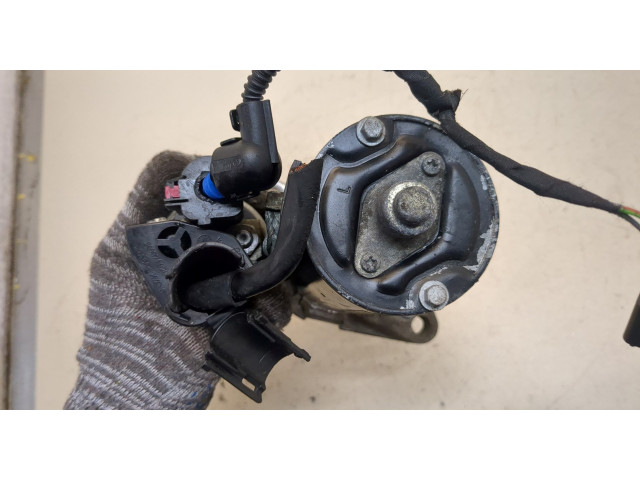 Стартер Volkswagen Caddy 2015-