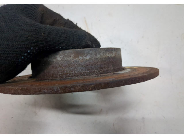 Диск тормозной Volkswagen Bora 1.6 задний 1J0615601