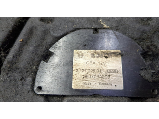 Вентилятор радиатора  Audi A8 (D3) 2002-2010           