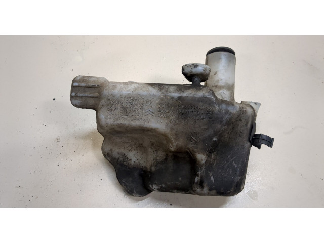 Бачок омывателя  Citroen Berlingo 2008-2012    