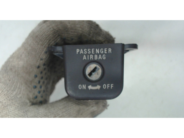 Блок управления подушками безопасности Mitsubishi Pajero 2006-2011