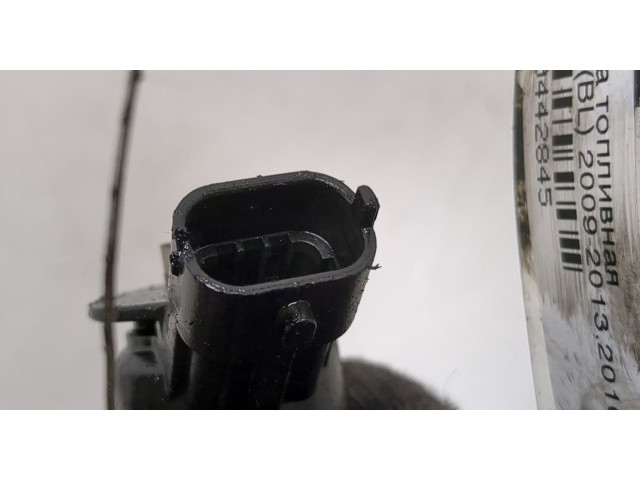 Форсунка топливная Mazda 3 (BL) 2009-2013 0445110188