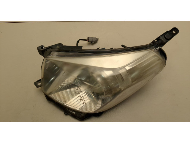 Фара передняя  Toyota iQ левая 