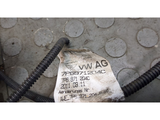 Бачок омывателя  Volkswagen Touareg 2010-2014     3.6