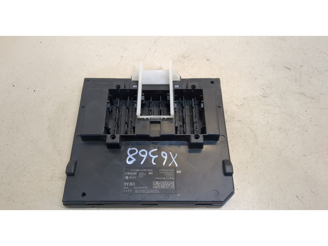 Блок комфорта Skoda Octavia (A7) 2017-2021 5Q0937084DB