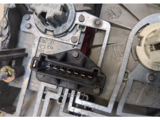 Задний фонарь          