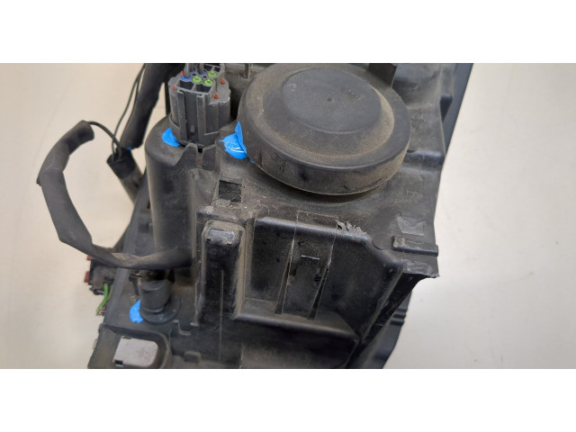 Фара передняя  Volvo XC90 2002-2014 левая 