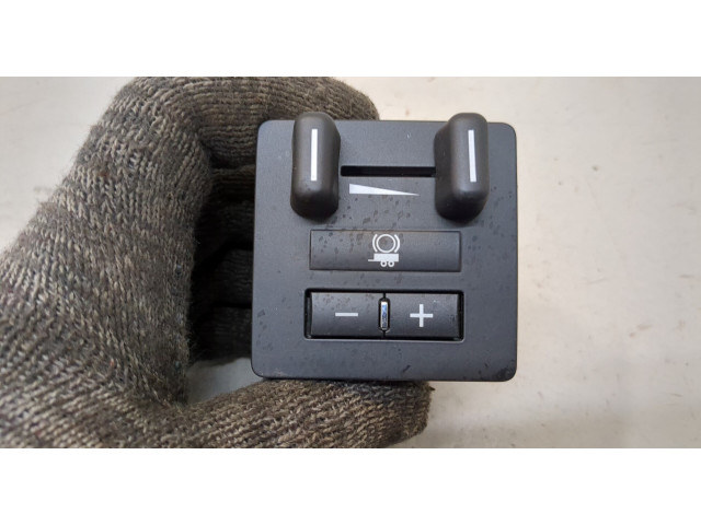 Блок комфорта  Chevrolet Tahoe 2006-2014      25848909, 15926102  