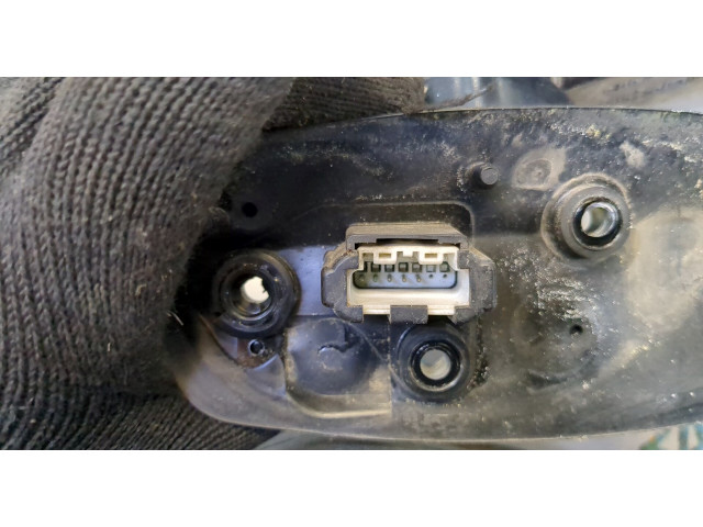 Зеркало боковое Mitsubishi Space Wagon 1999-2004 левое