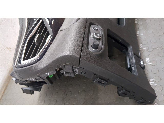 Дисплей бортового компьютера Buick Encore GX 2019-2024