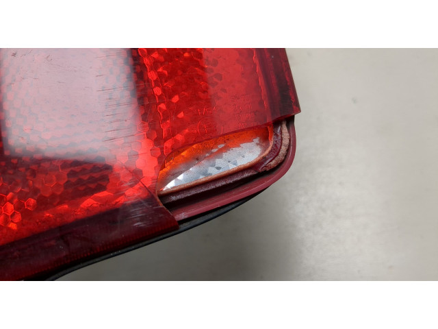 Задний фонарь          