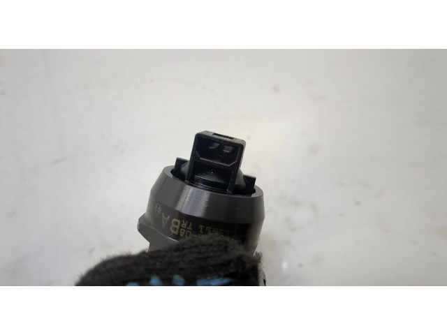 Форсунка топливная  Volkswagen Golf Plus         