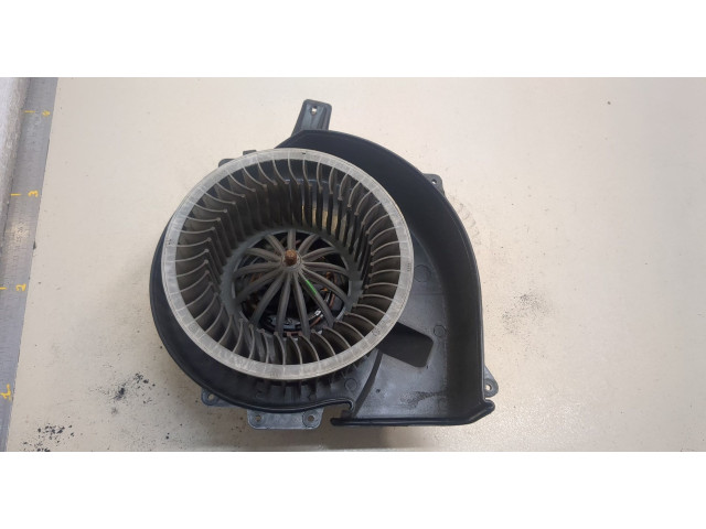 Моторчик печки  Skoda Rapid 2012-2020 6R2819015    6R2819015   