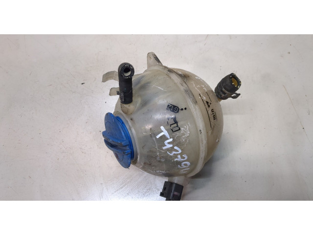Бачок расширительный  Volkswagen Jetta 5 2004-2010    