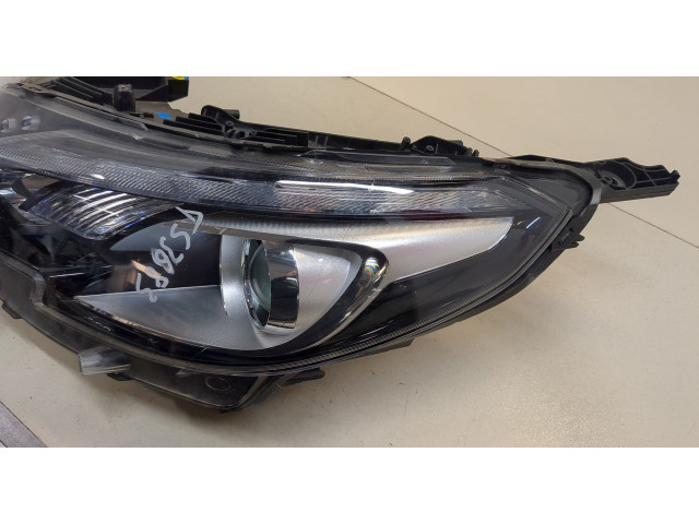 Фара передняя Peugeot 2008 2013-2019 левая