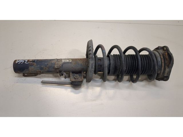 Стойка амортизатора Skoda Fabia 1999-2004 6Q0413031BH, 6Q0411105AF 1.4 бензин