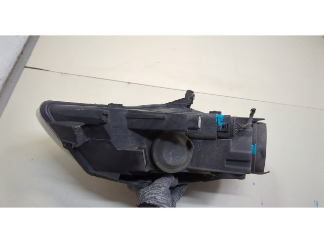 Фара передняя Volkswagen Passat 6 2005-2010 левая