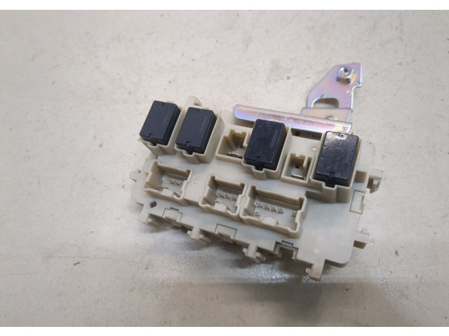 Блок предохранителей  Nissan Rogue 2014-2020         